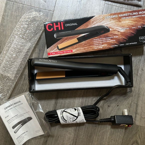 Brand New in Box CHI 1 inch ceramic straightener - Picture 6 of 7